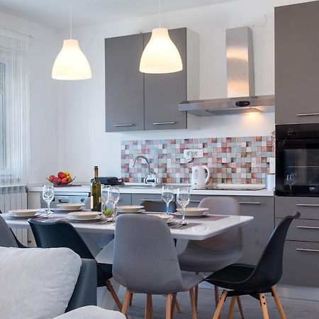 Apartment Kris Pula Zewnętrze zdjęcie