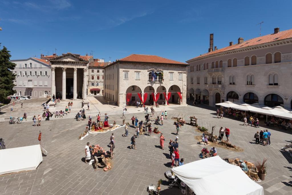 Apartment Kris Pula Zewnętrze zdjęcie