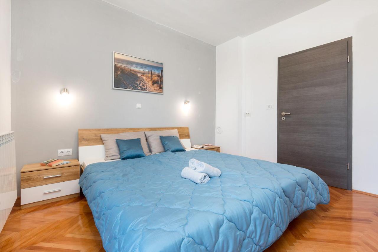 Apartment Kris Pula Zewnętrze zdjęcie