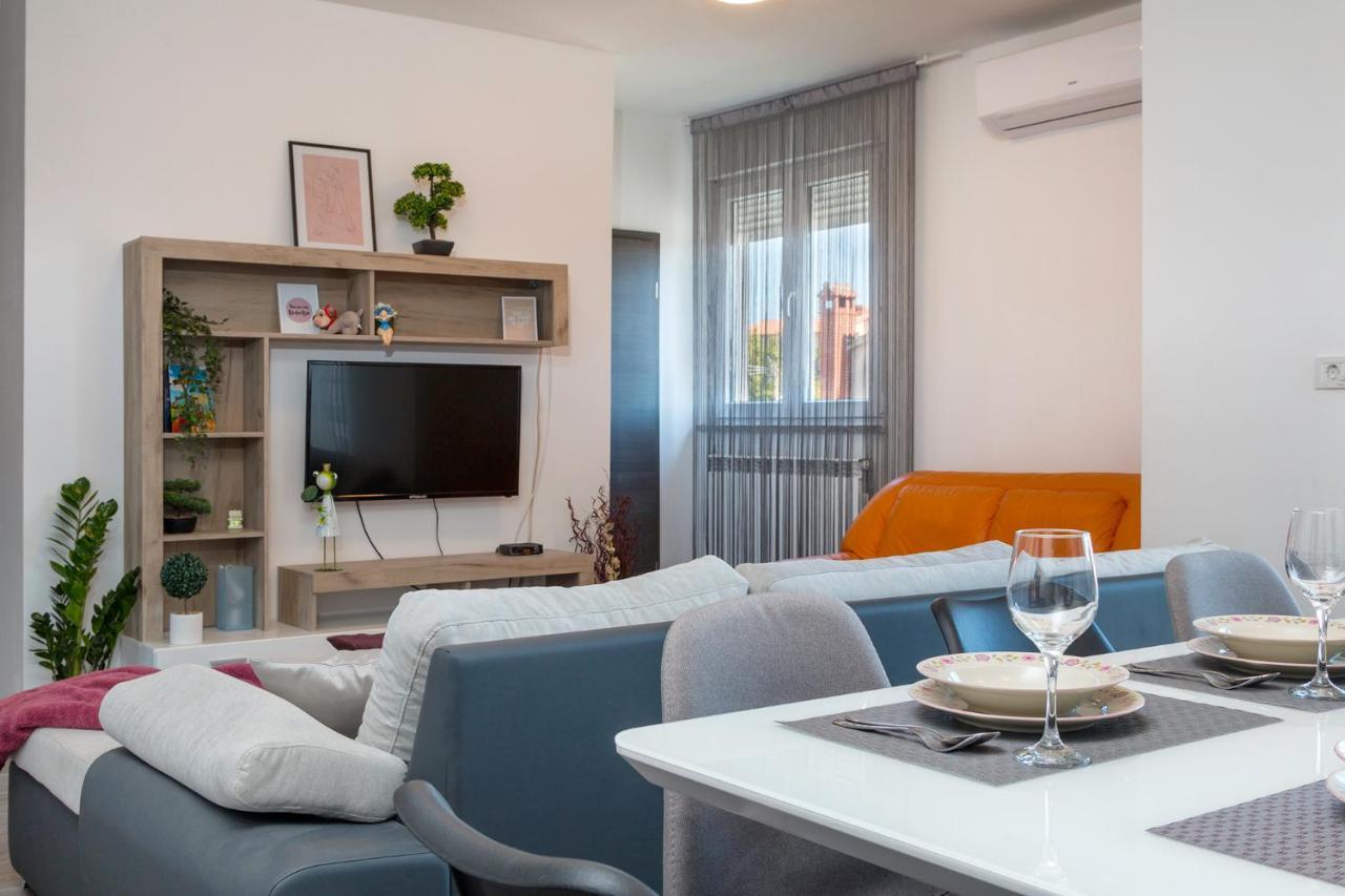 Apartment Kris Pula Zewnętrze zdjęcie