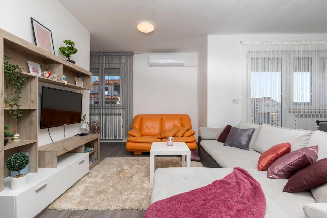 Apartment Kris Pula Zewnętrze zdjęcie