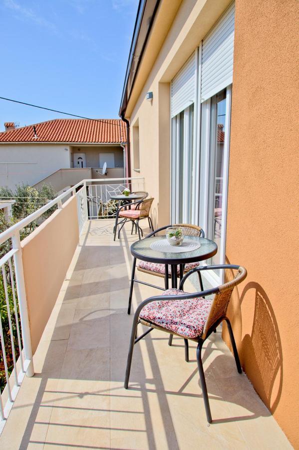 Apartment Kris Pula Zewnętrze zdjęcie