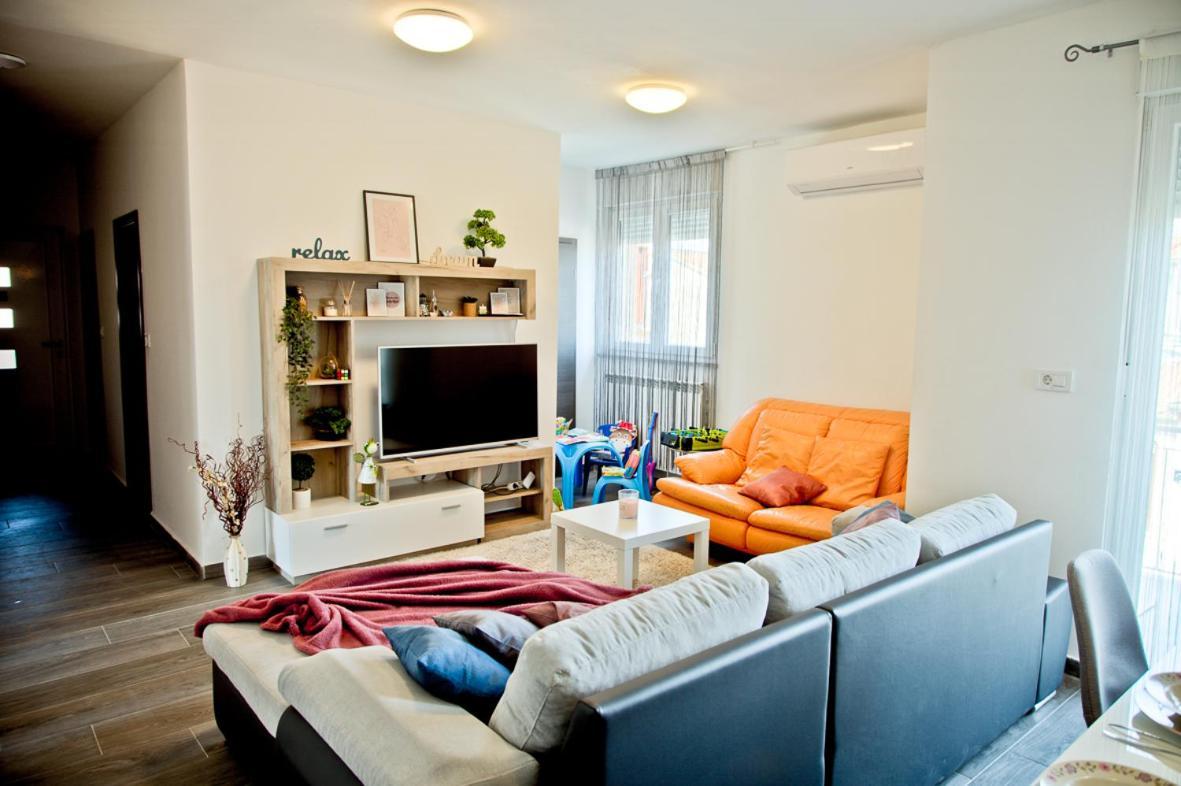 Apartment Kris Pula Zewnętrze zdjęcie